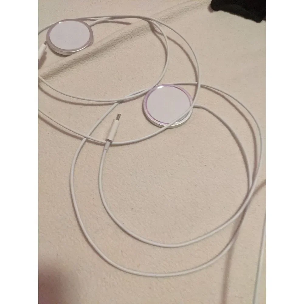 Lot of 3 Magnetic Wireless Chargers USB-C MagSafe Compatible